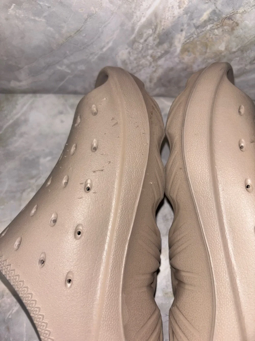 UGG Stone Beige slide it molded slip on